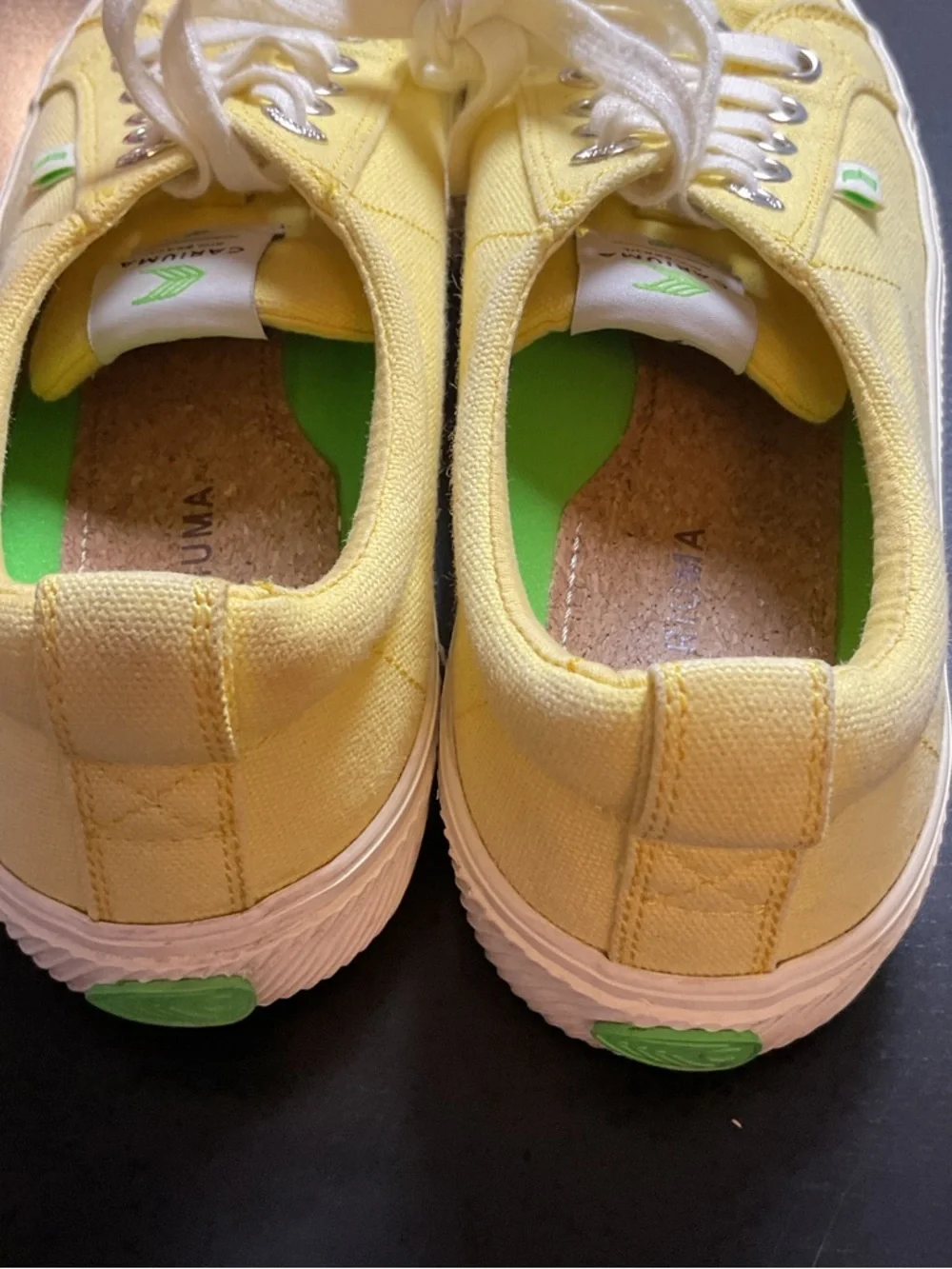 Cariuma OCA Low Top Sneakers Yellow Canvas Women’s Size 7 Casual Comfortable - Picture 6 of 11